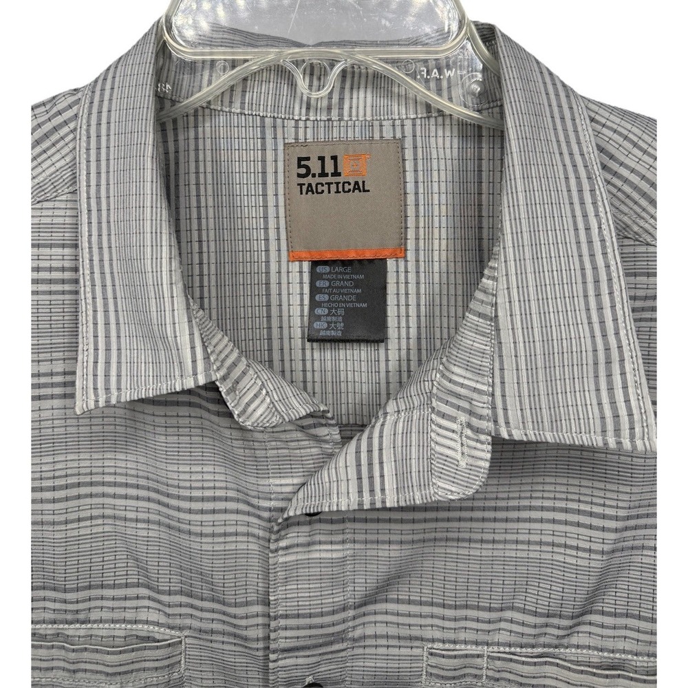 5.11 Tactical Men's Large Gray Striped Short Sleeve Button Down‎ Shirt Outdoor